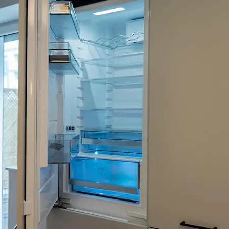 Grunwald Raszynska By Bookinghost * Poznań