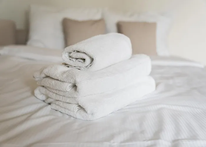 Grunwald Raszynska By Bookinghost * Poznań