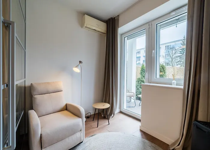 Grunwald Raszynska By Bookinghost 아파트 *